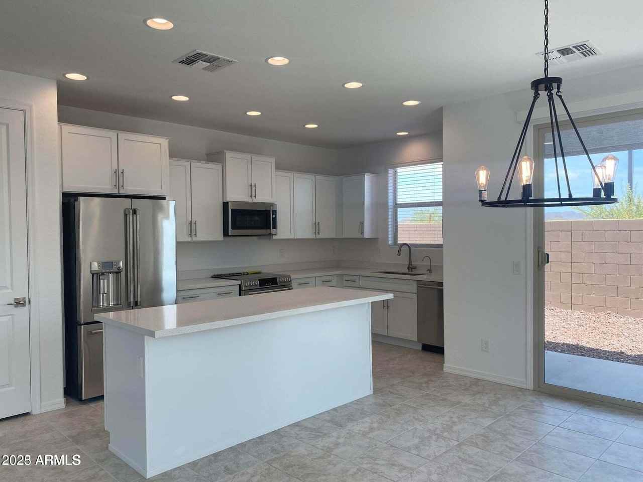 14204 W Honeysuckle Dr - Photo 3 of 30