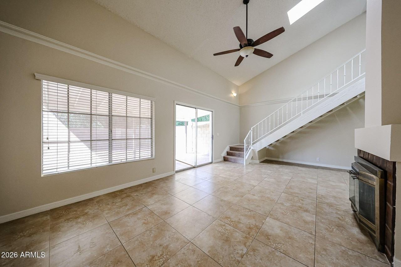 5013 W Evans Dr - Photo 6 of 33