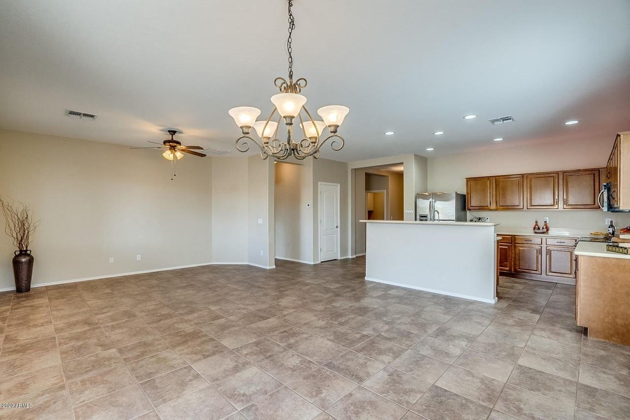 17610 W Port Royale Ln - Photo 3 of 26