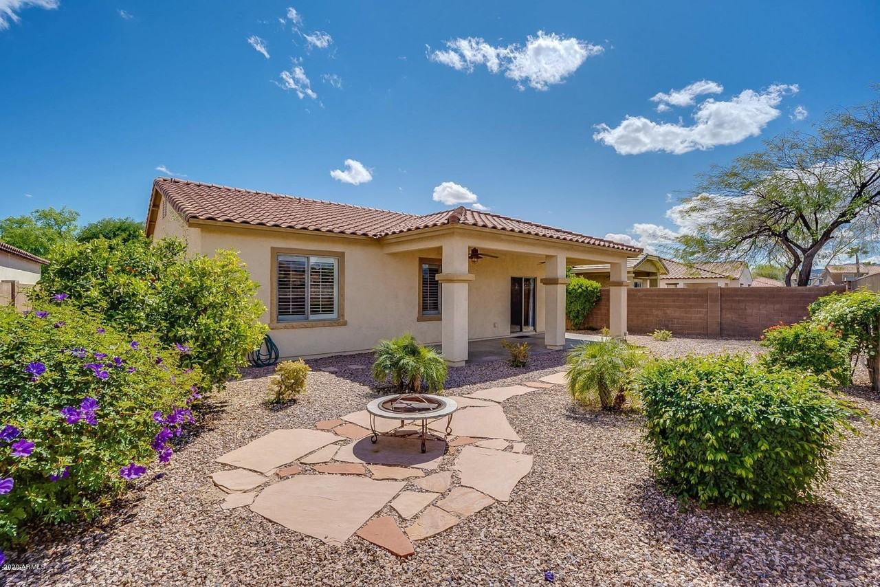 17610 W Port Royale Ln - Photo 6 of 26