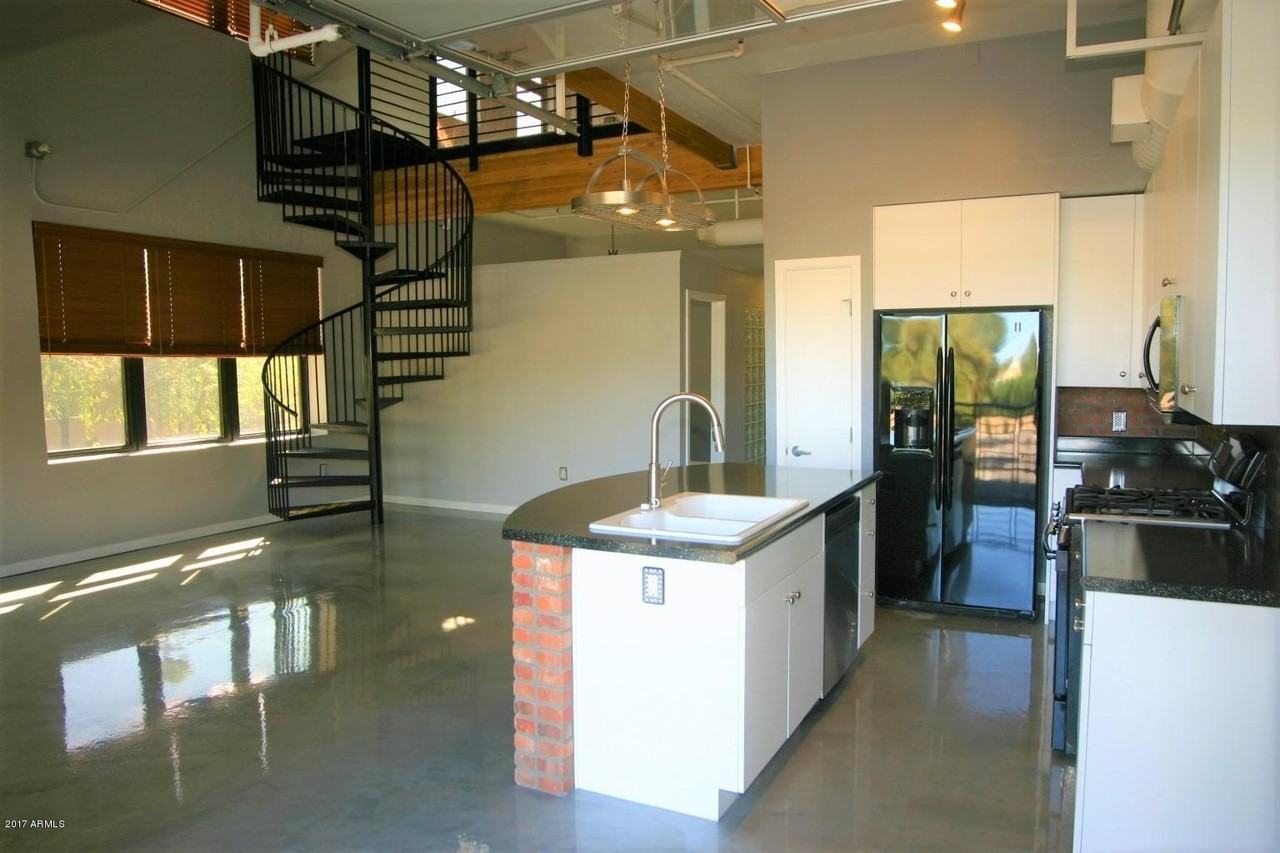 914 E Osborn Rd Unit 218 - Photo 4 of 30