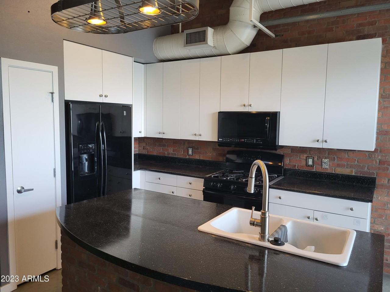 914 E Osborn Rd Unit 218 - Photo 7 of 30