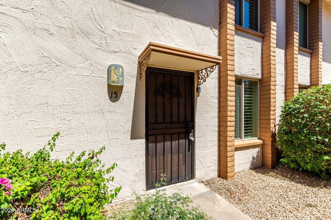 4848 N Woodmere Fairway Apt 15 - Photo 7 of 38