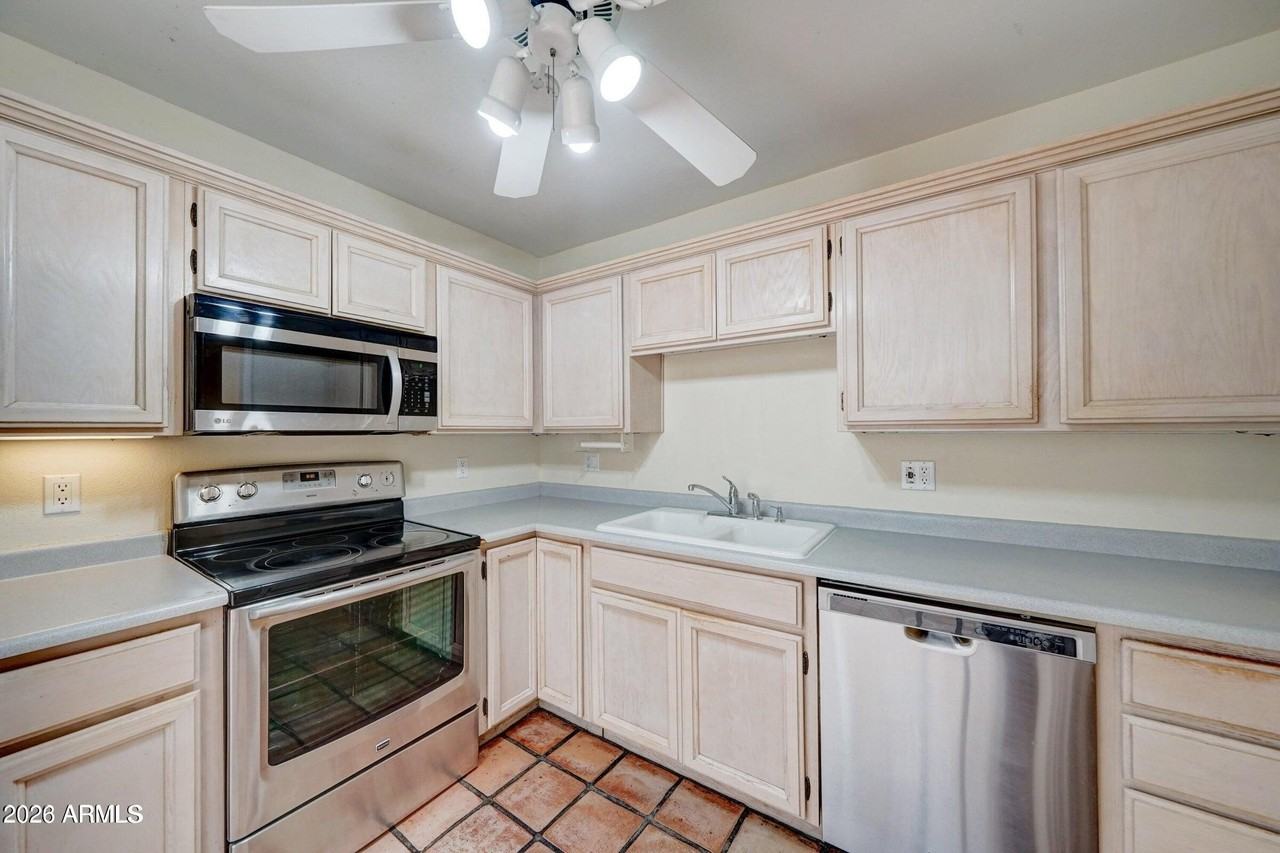 616 E Manzanita Pl - Photo 3 of 30