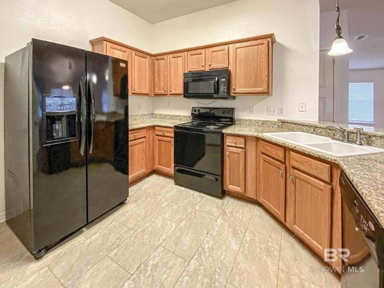 9841 Watkins Dr - Photo 4 of 16