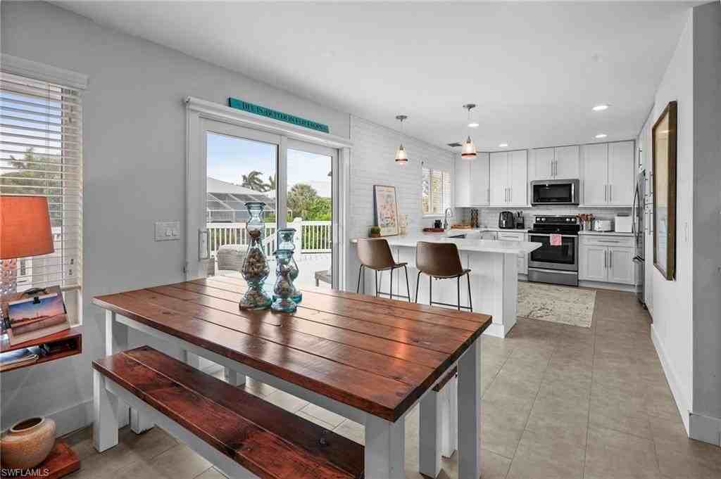 474 Lake Murex Cir - Photo 4 of 35