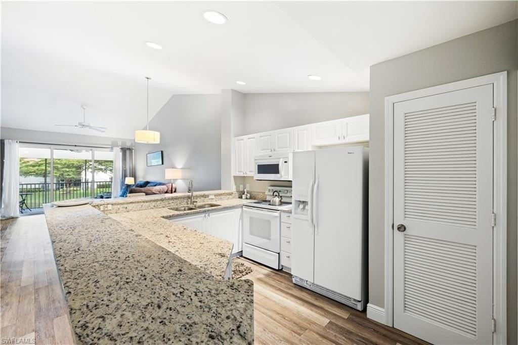 5455 Worthington Ln Apt 202 - Photo 2 of 32