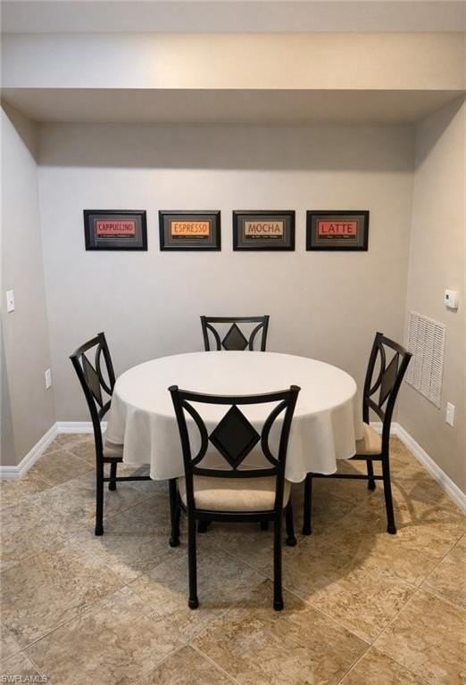 15625 Ocean Walk Cir Apt 303 - Photo 6 of 16