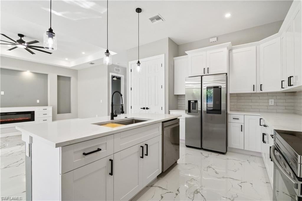 1561 Nw 26th Pl - Photo 3 of 27