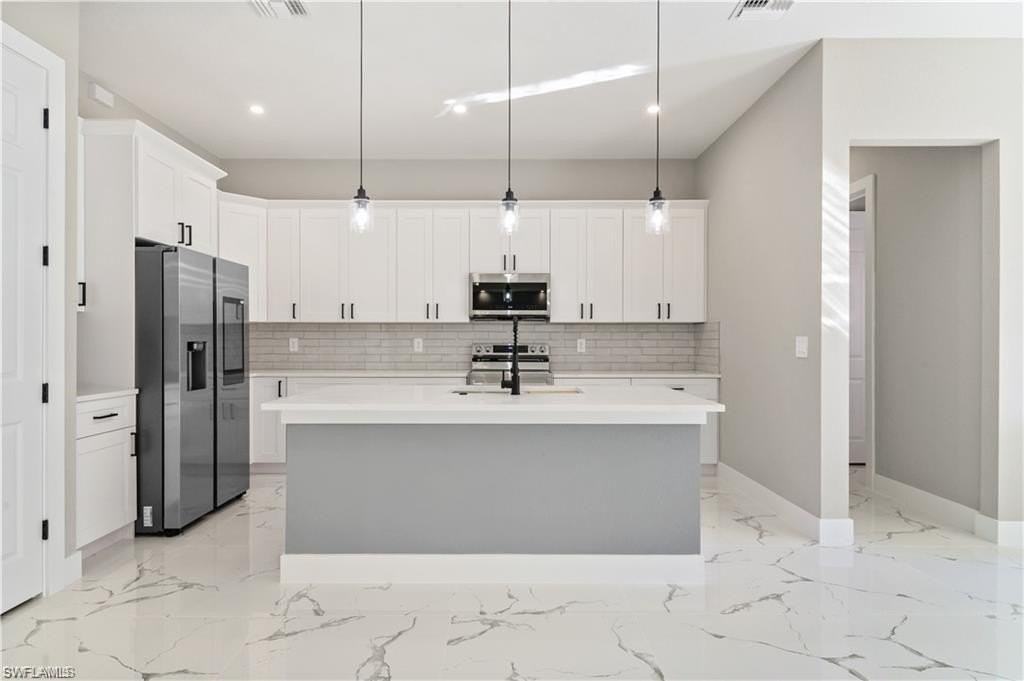 1561 Nw 26th Pl - Photo 7 of 27