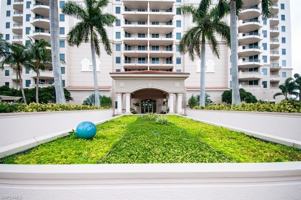 featured image of 23850 Via Italia Cir Apt 1706