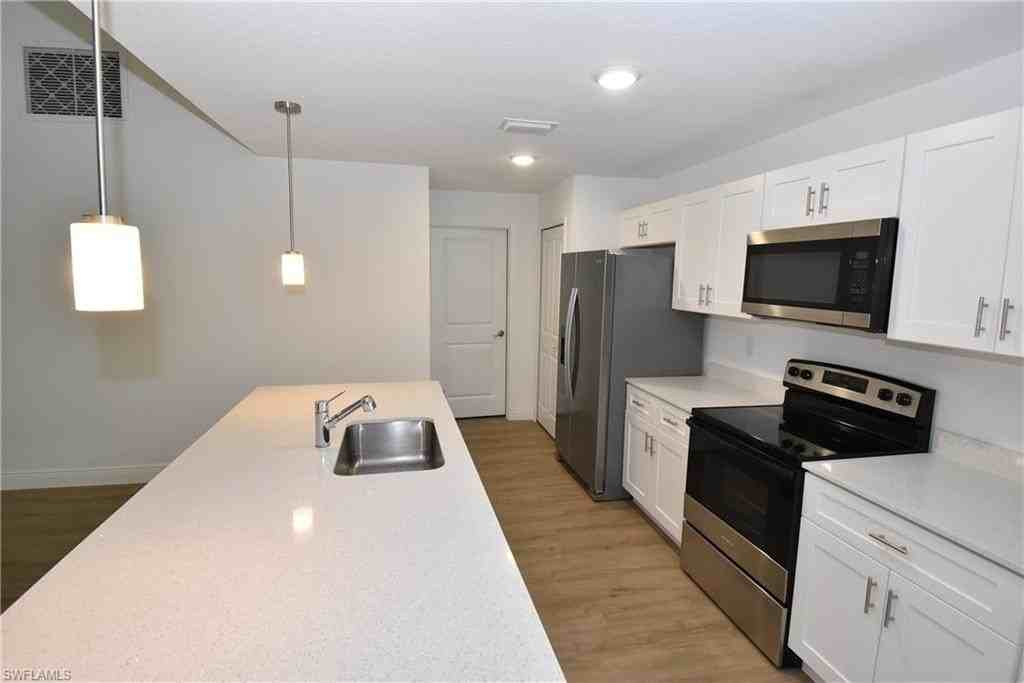 4553 Midland St - Photo 2 of 27