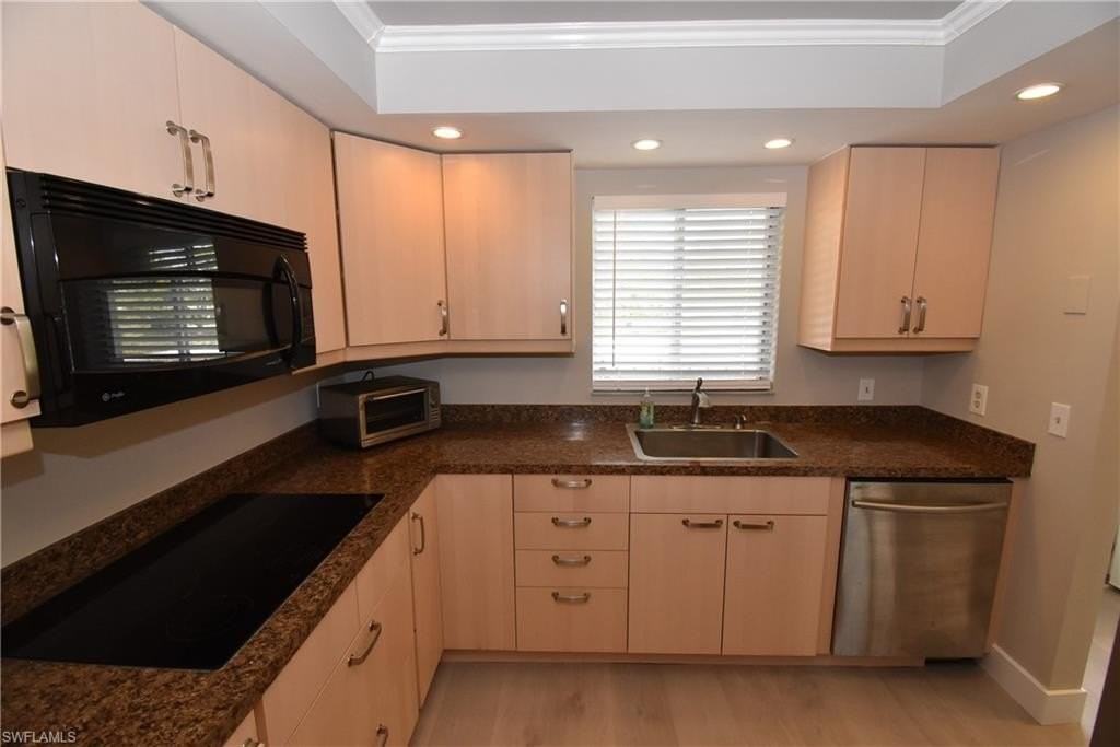 5667 Rattlesnake Hammock Rd Apt 205b - Photo 3 of 26