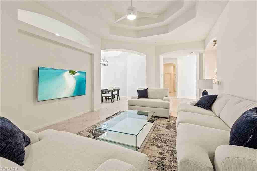 10040 Valiant Ct Apt 202 - Photo 5 of 50