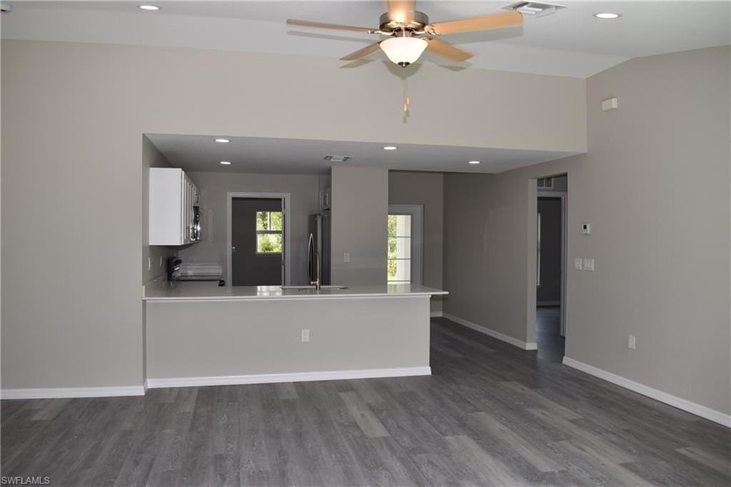 8159 Hedgecoth Ave - Photo 4 of 20