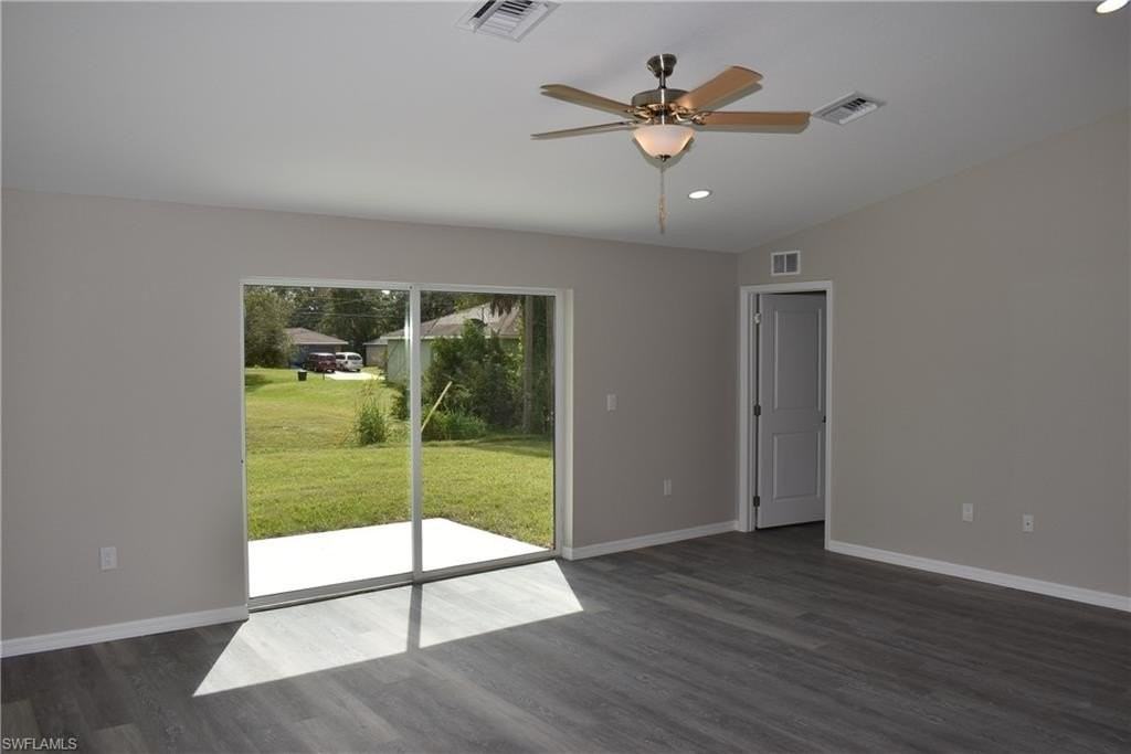 8159 Hedgecoth Ave - Photo 6 of 20