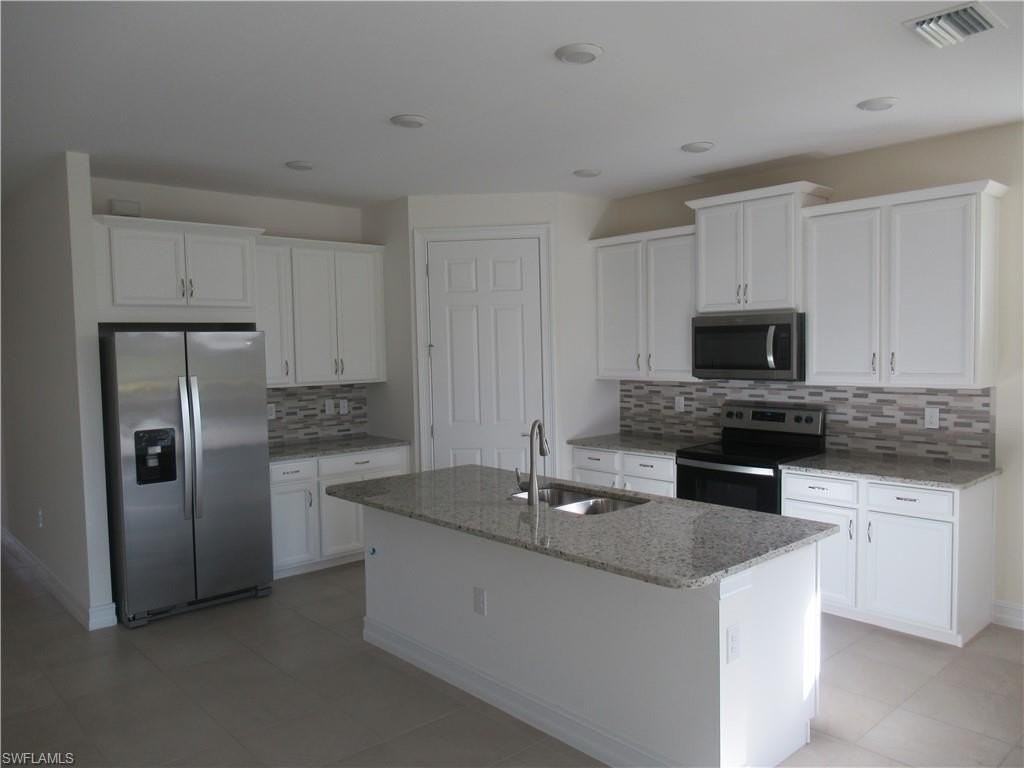 4114 Dutchess Park Rd - Photo 3 of 15