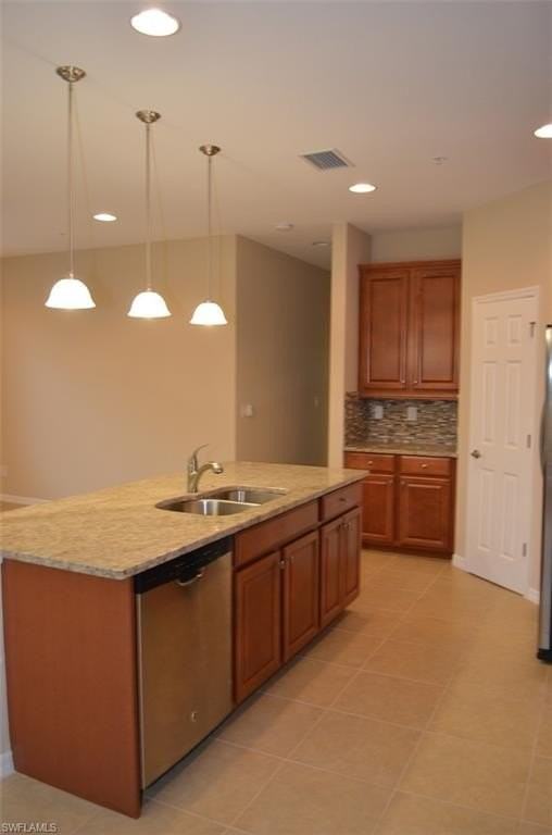 23520 Alamanda Dr Unit 203 - Photo 5 of 22