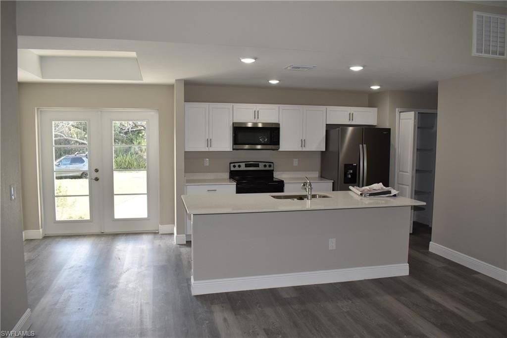 2140 Yalta Ter - Photo 3 of 28