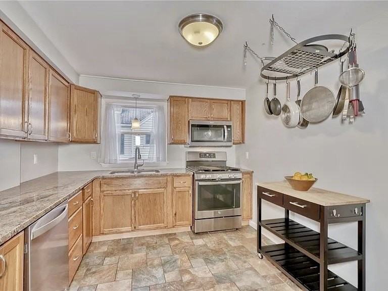 78 Kimbark Rd - Photo 4 of 27