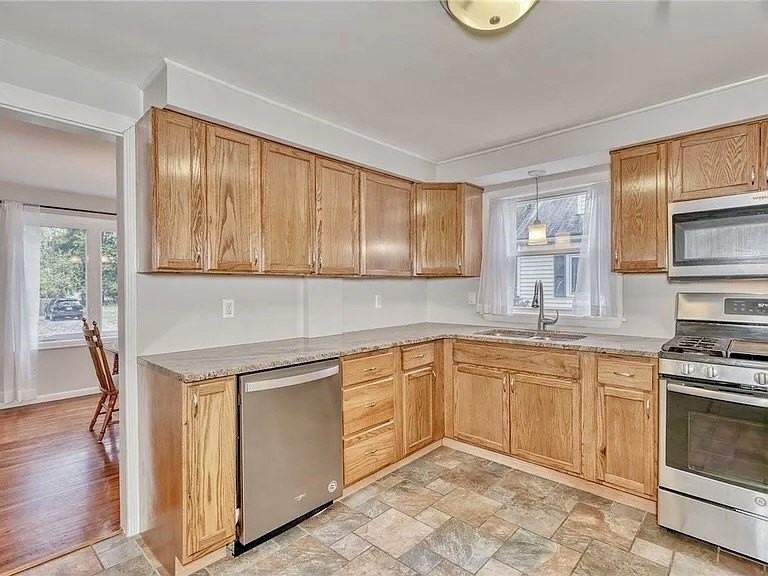 78 Kimbark Rd - Photo 5 of 27