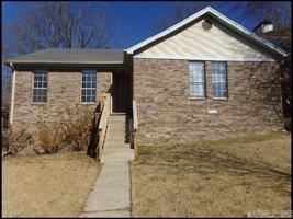 featured image of 8 Forest Cir