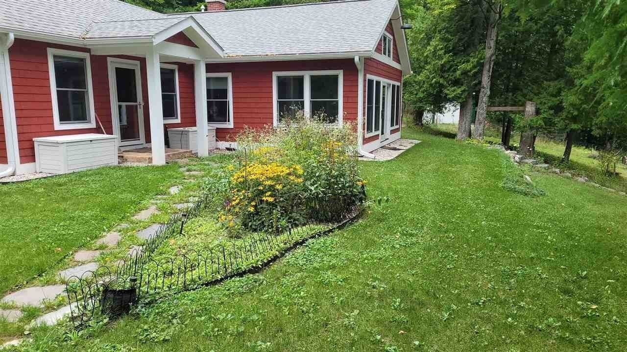 9545 Holy Island Rd - Photo 3 of 17