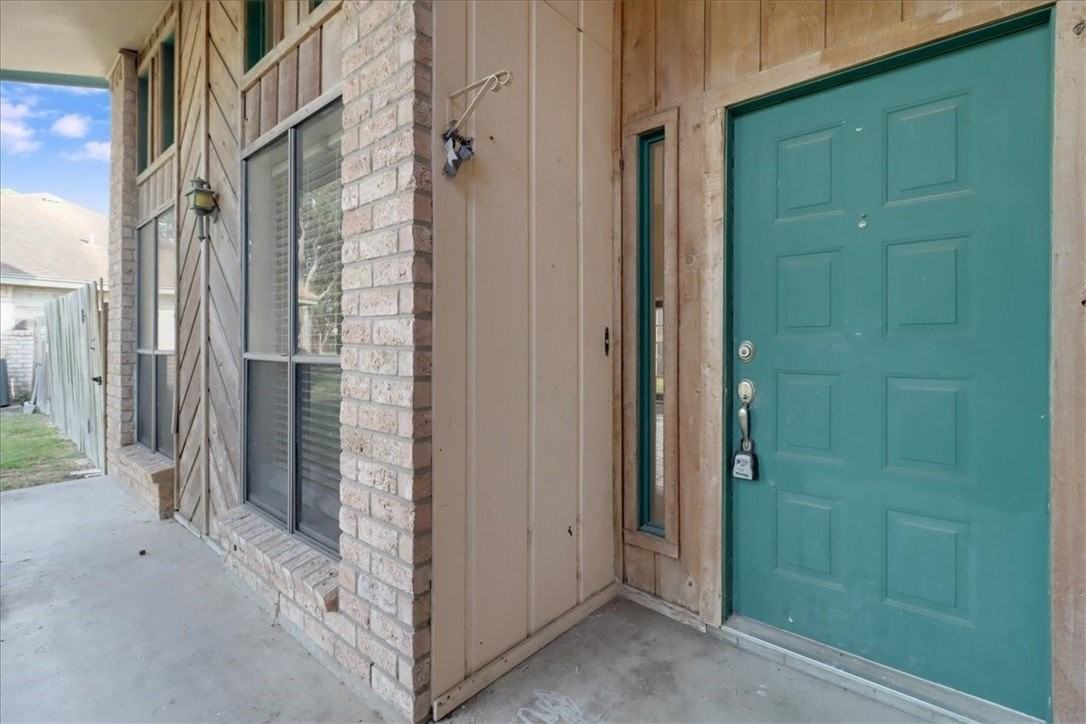 2938 River Crest Rd - Photo 2 of 39