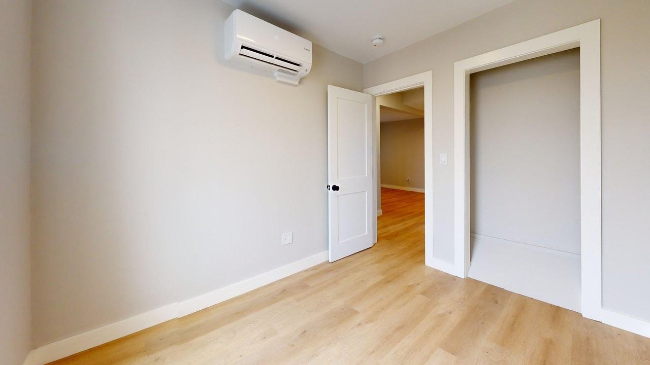 273 Maverick Street273 Maverick Street - 7 #7 - Photo 5 of 14