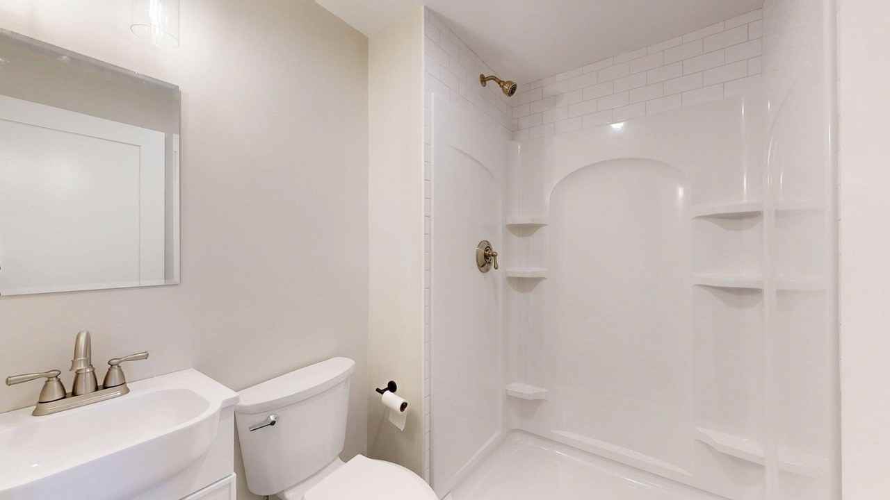 273 Maverick Street273 Maverick Street - 7 #7 - Photo 6 of 14