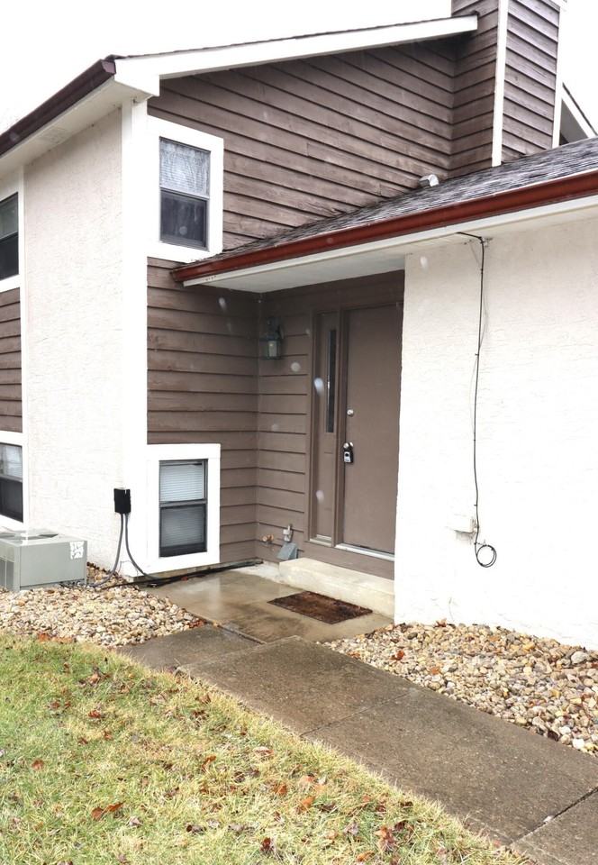 309 Lake St - Photo 2 of 24