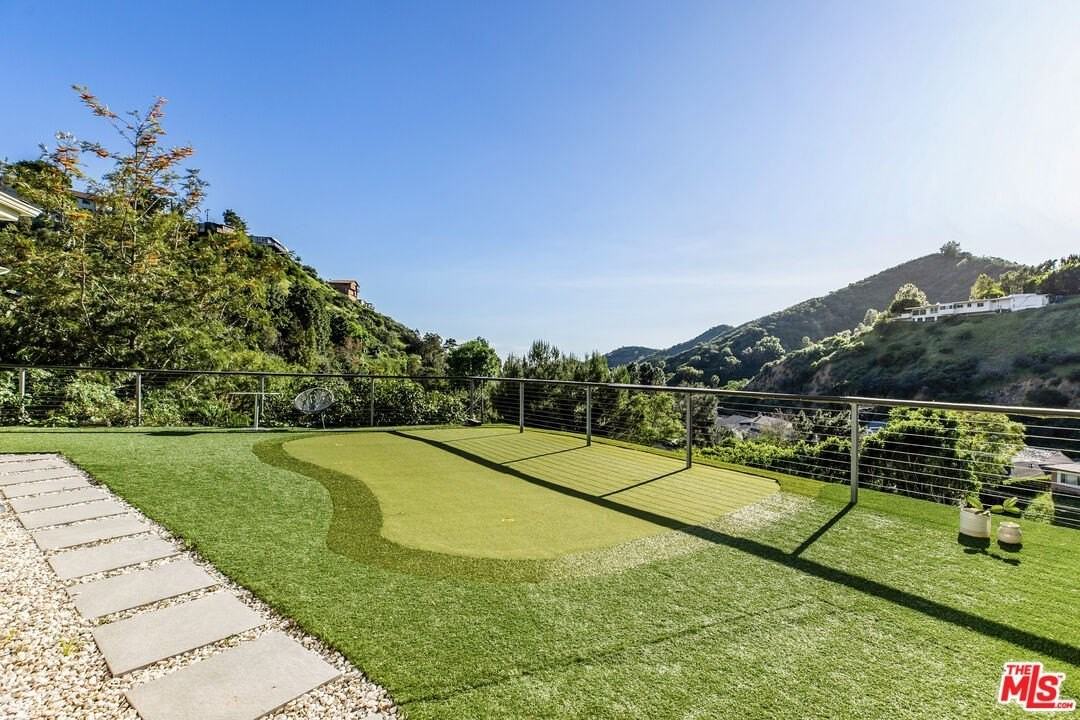 9549 Dalegrove Dr - Photo 3 of 16