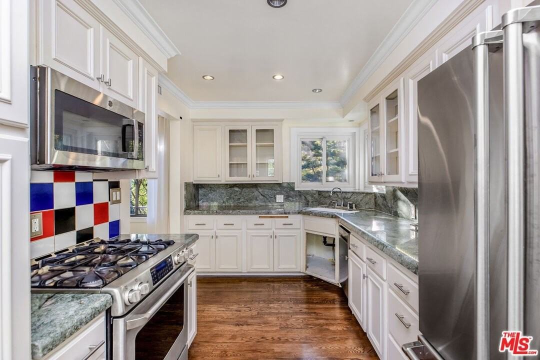 9549 Dalegrove Dr - Photo 5 of 16