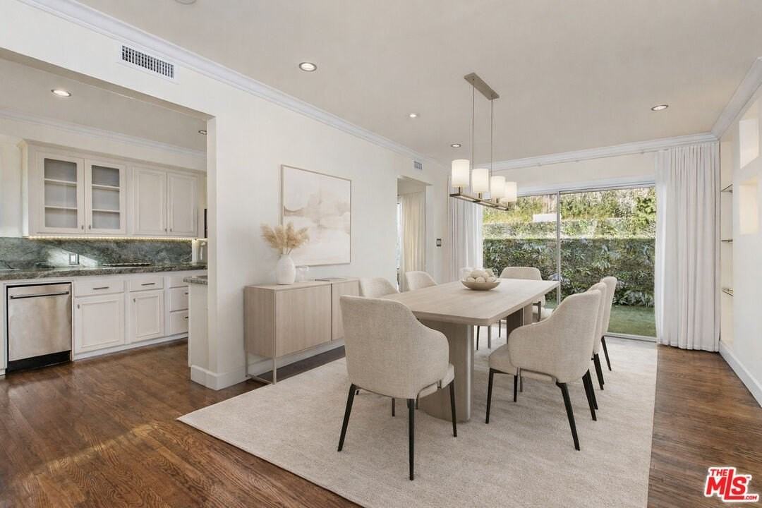 9549 Dalegrove Dr - Photo 6 of 16