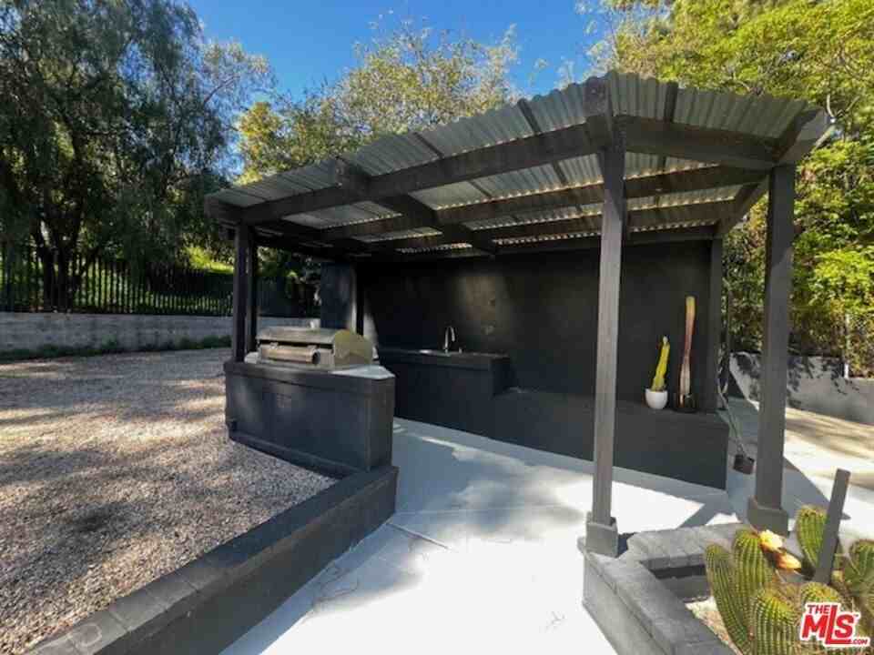 4049 Monterey Rd - Photo 5 of 30