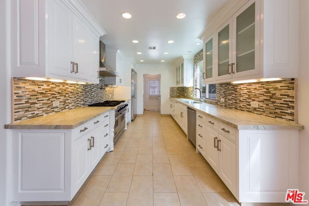 6431 Maryland Dr - Photo 7 of 24