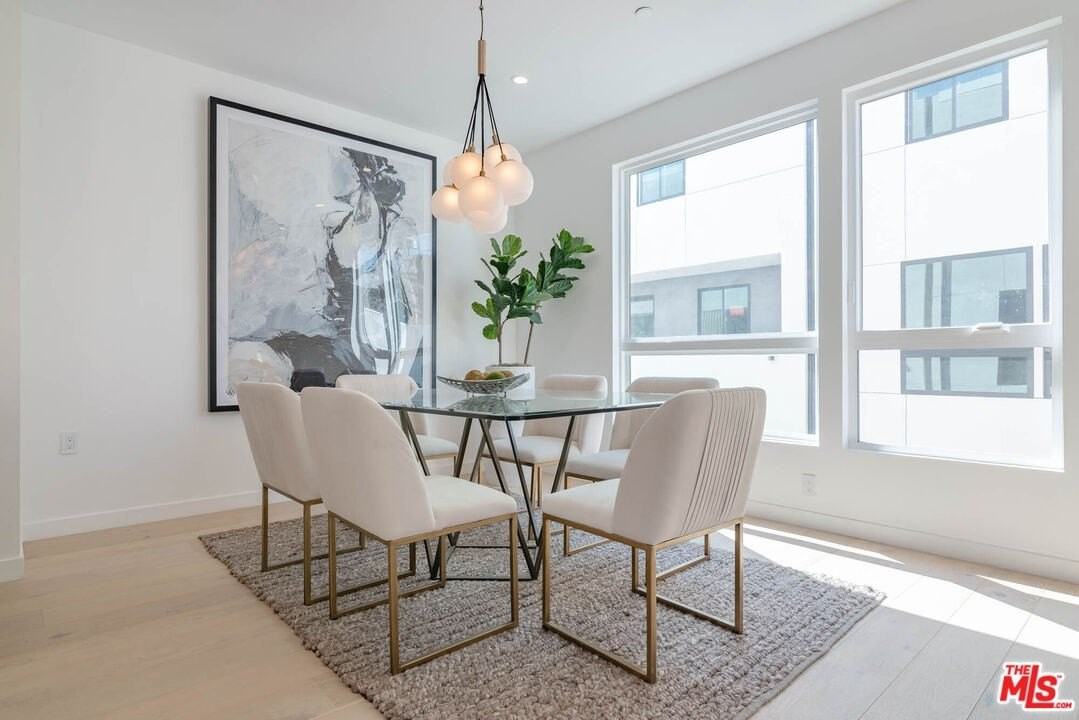 1214 N Sycamore Ave - Photo 5 of 16