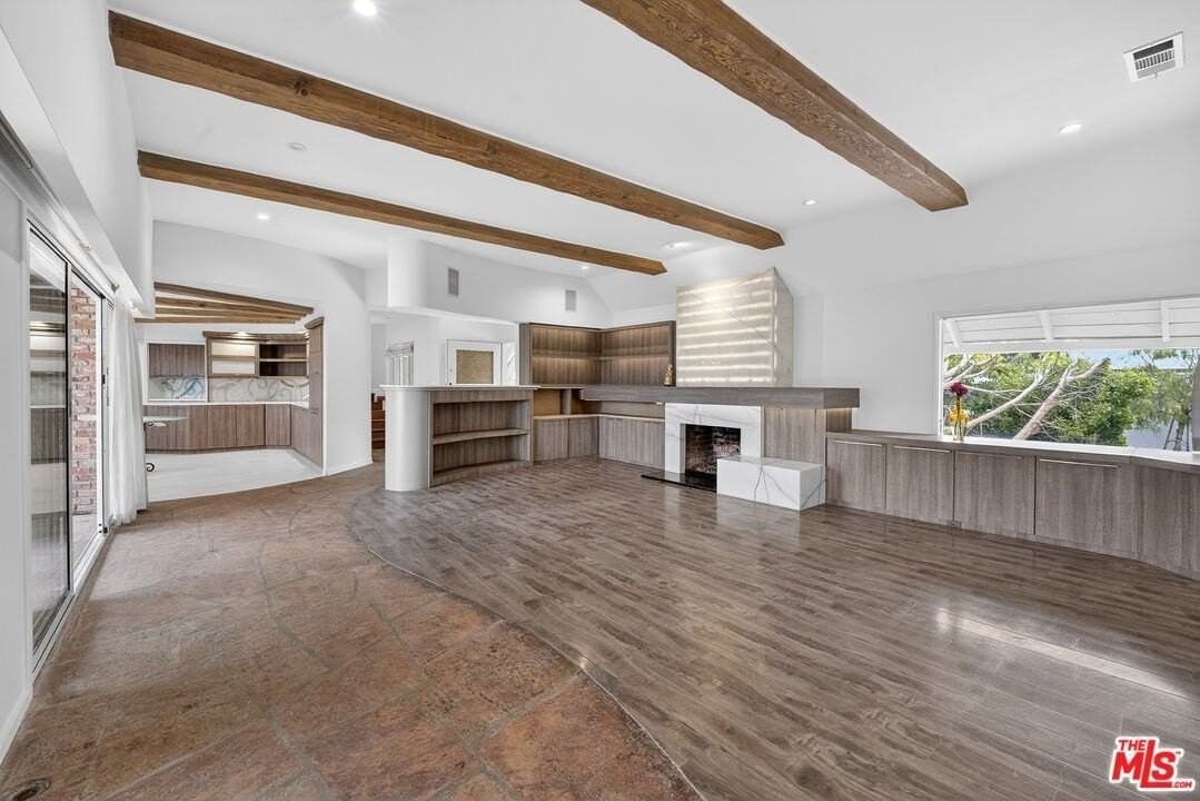 935 Linda Flora Dr - Photo 6 of 30