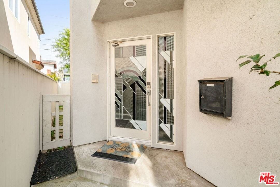 2606 Pacific Ave - Photo 5 of 49