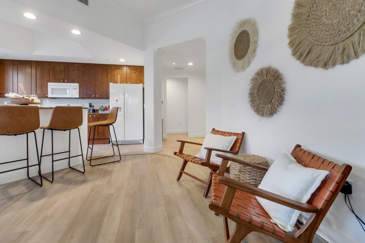 985 Sandpiper St #1 - Photo 6 of 35
