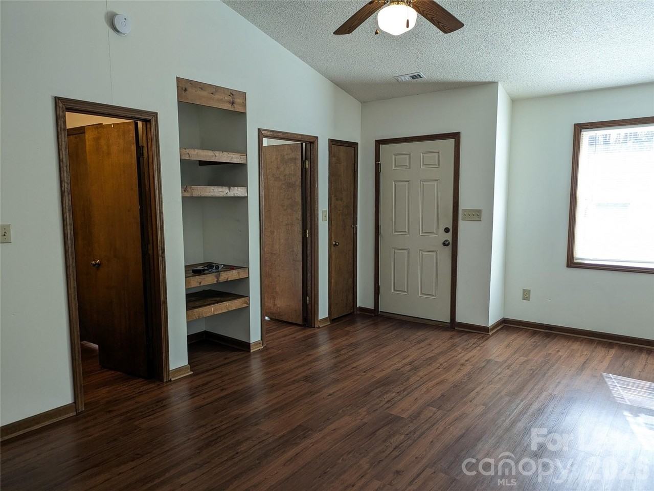 119 Birdie Ct - Photo 3 of 23