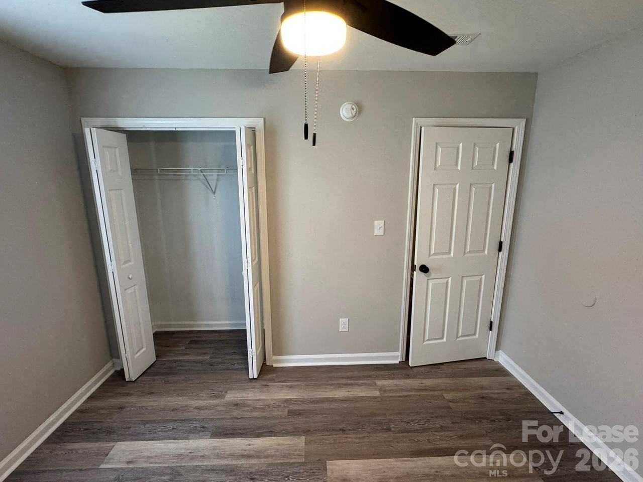 320 Hamilton Dr Ne - Photo 5 of 9