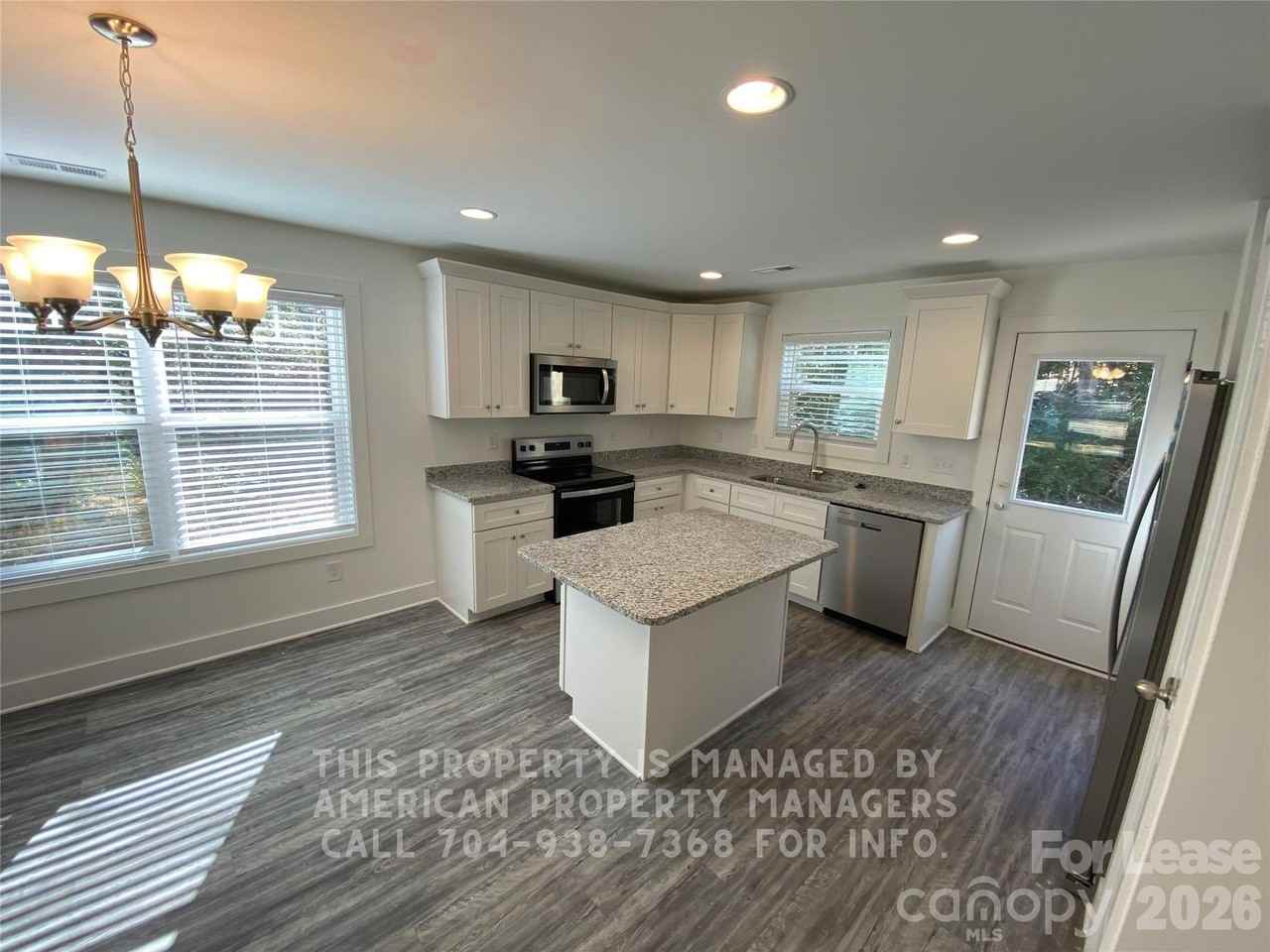 660 Faith Dr Sw - Photo 4 of 14