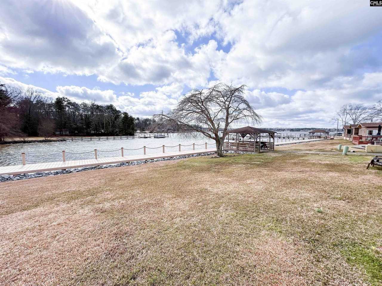 29 Boardwalk Ln - Photo 4 of 12