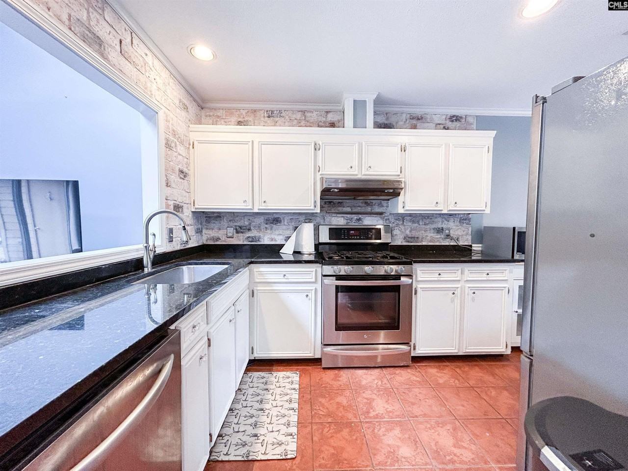 29 Boardwalk Ln - Photo 7 of 12