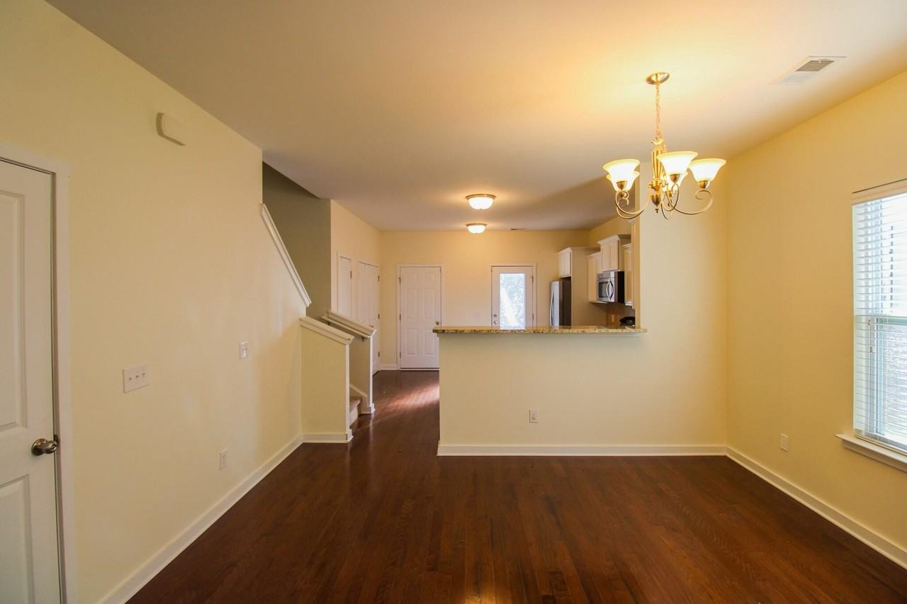 4946 Ballantine Dr - Photo 5 of 21