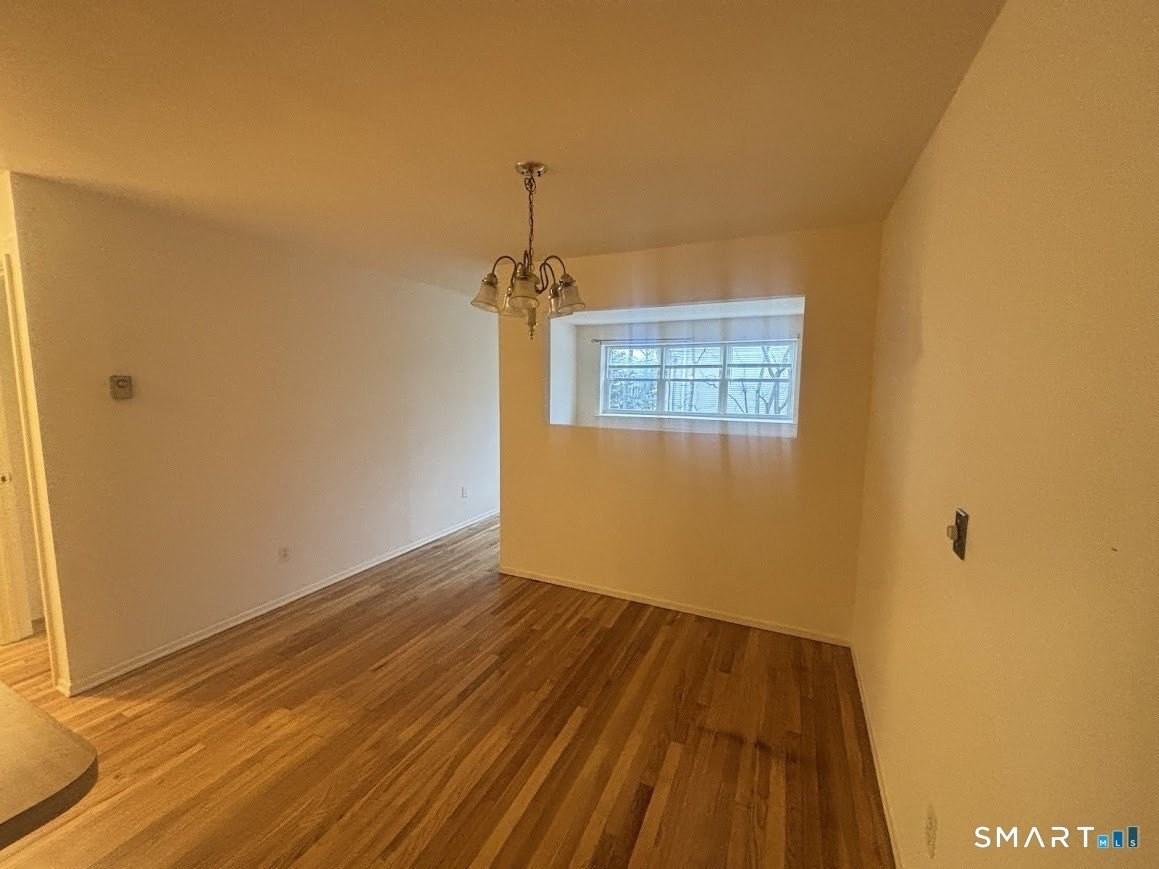 637 Cove Rd Unit A12 - Photo 3 of 19