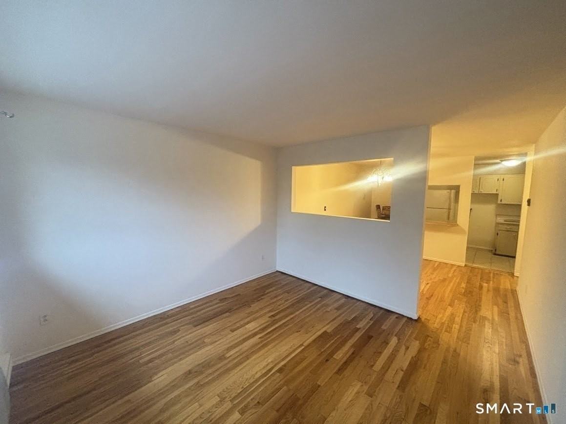 637 Cove Rd Unit A12 - Photo 6 of 19