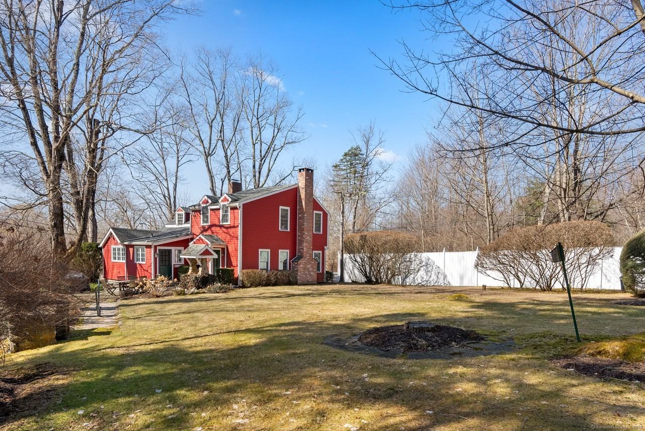 112 Chestnut Land Rd - Photo 7 of 32