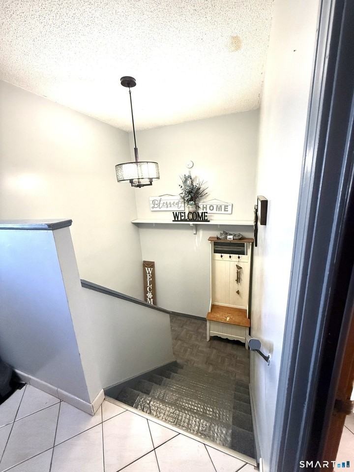 189 Oakland Ave - Photo 2 of 12